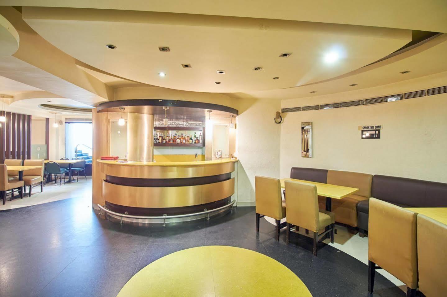 Hotel Chalukya Bangalore Exteriör bild