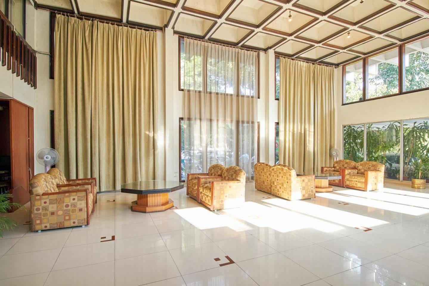 Hotel Chalukya Bangalore Exteriör bild